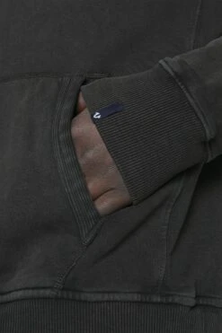 True Religion Hoodie - Black -Gant shop 0060a7fba02242ddb541a7b7dc66079e scaled