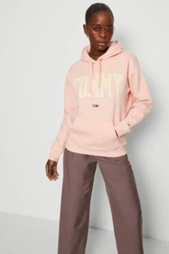 Tommy Jeans Pop Collegiate Hoodie - Sweatshirt - Cosmetic Peach 11 Tommy Jeans Pop Collegiate Hoodie - Sweatshirt - Cosmetic Peach -Gant shop 00a060b228824d4a8501cf502bfc1e5b scaled