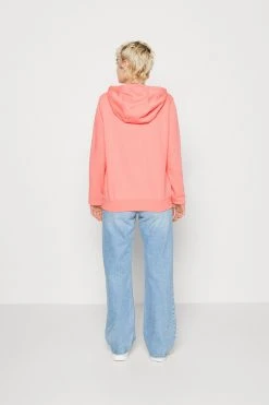 Nike Sportswear Club - Hoodie - Sea Coral -Gant shop 0250dc9e415a44549f87b0f5625c531d scaled