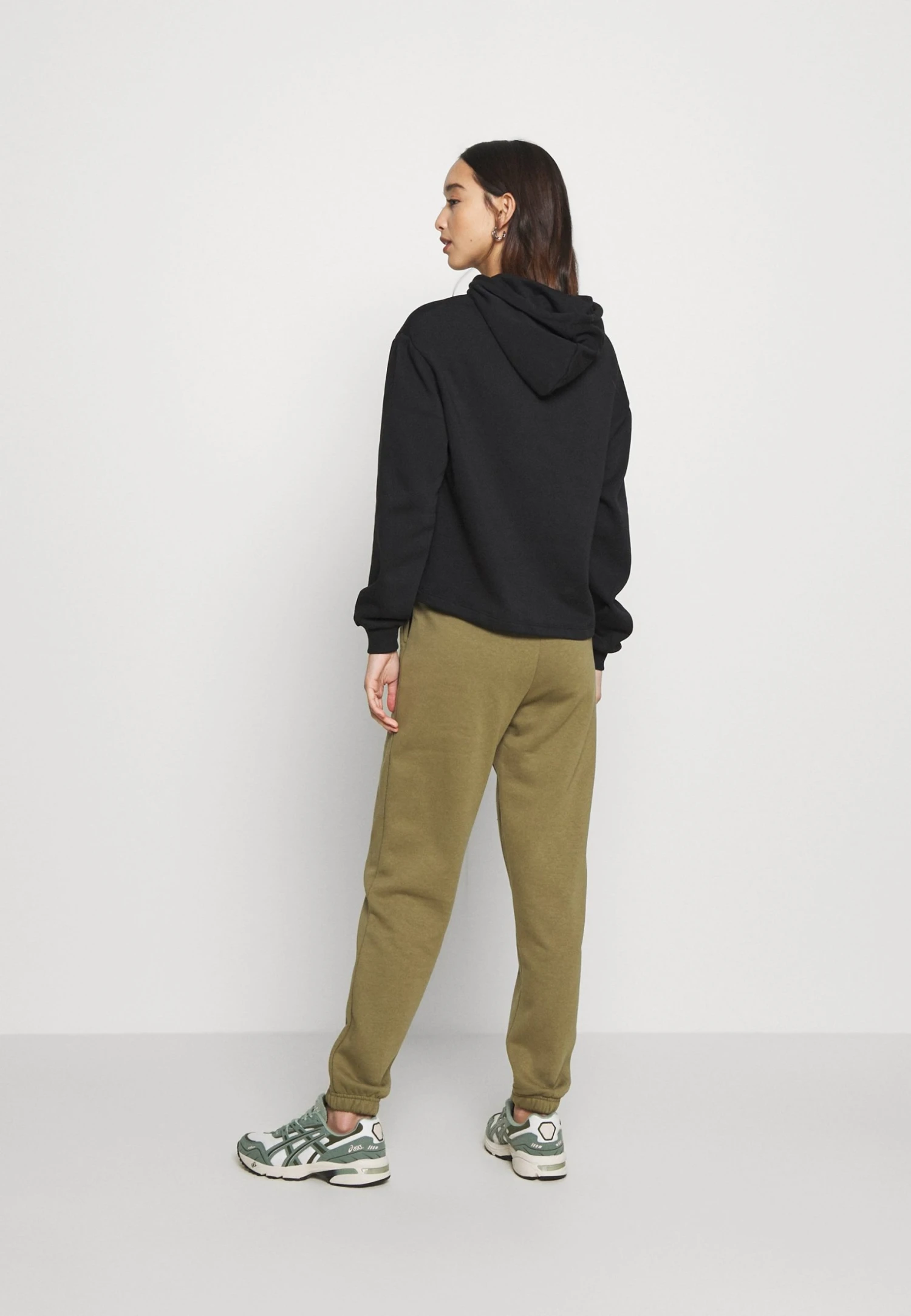 Pieces Pcchilli Hoodie - Hoodie - Black 5 Pieces Pcchilli Hoodie - Hoodie - Black - Bilde 3