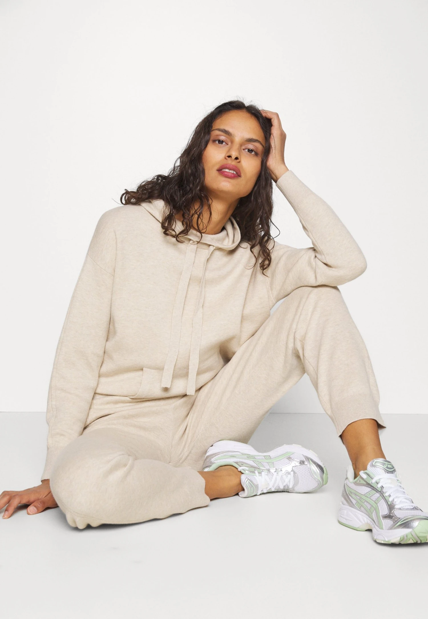 Calvin Klein Cashmere Mix Hoodie - Hoodie - White Clay Heather 6 Calvin Klein Cashmere Mix Hoodie - Hoodie - White Clay Heather - Bilde 4