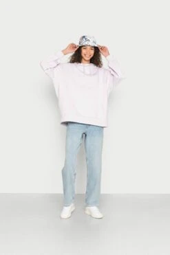 Puma Classics Oversized Hoodie- Sweatshirt - Lavender Fog -Gant shop 075fb4a2aa104a95b3db9b77140c2017 scaled