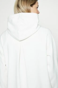 Sweaty Betty Revive Longline Hoody - Hoodie - White -Gant shop 07d1708e3a944310a9414b4fbb6e1762 scaled