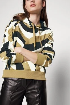 Boss Ecaisy - Hoodie - Multi-Coloured/Black/White -Gant shop 0842e815452d426fa6a0be82f61db62d scaled