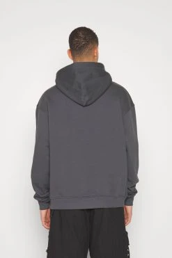 Vertere Berlin Glass Logo Hoodie Unisex - Sweatshirt - Anthracite 14 Vertere Berlin Glass Logo Hoodie Unisex - Sweatshirt - Anthracite -Gant shop 0eec82d37b4b4c649e96ae58ad9d044b scaled