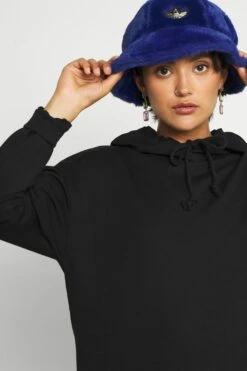 Vero Moda Vmoctavials Hoodie Dress - Kjole - Black 11 Vero Moda Vmoctavials Hoodie Dress - Kjole - Black -Gant shop 0fac55d8280540f085aaf3ffd1f4fd95 scaled