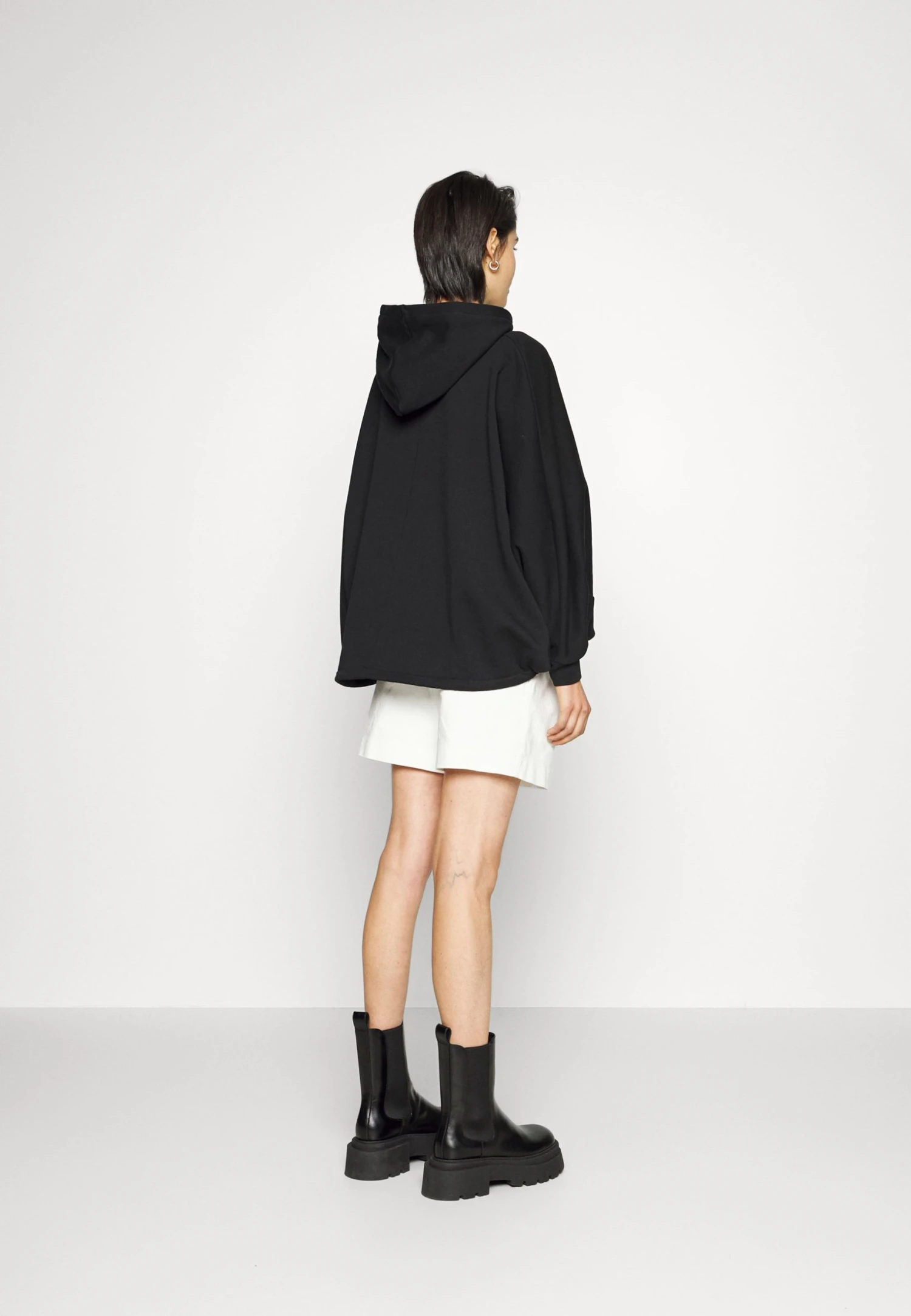 KARL LAGERFELD Hun'S Pick Hoodie - Sweatshirt - Black 5 KARL LAGERFELD Hun'S Pick Hoodie - Sweatshirt - Black - Bilde 3