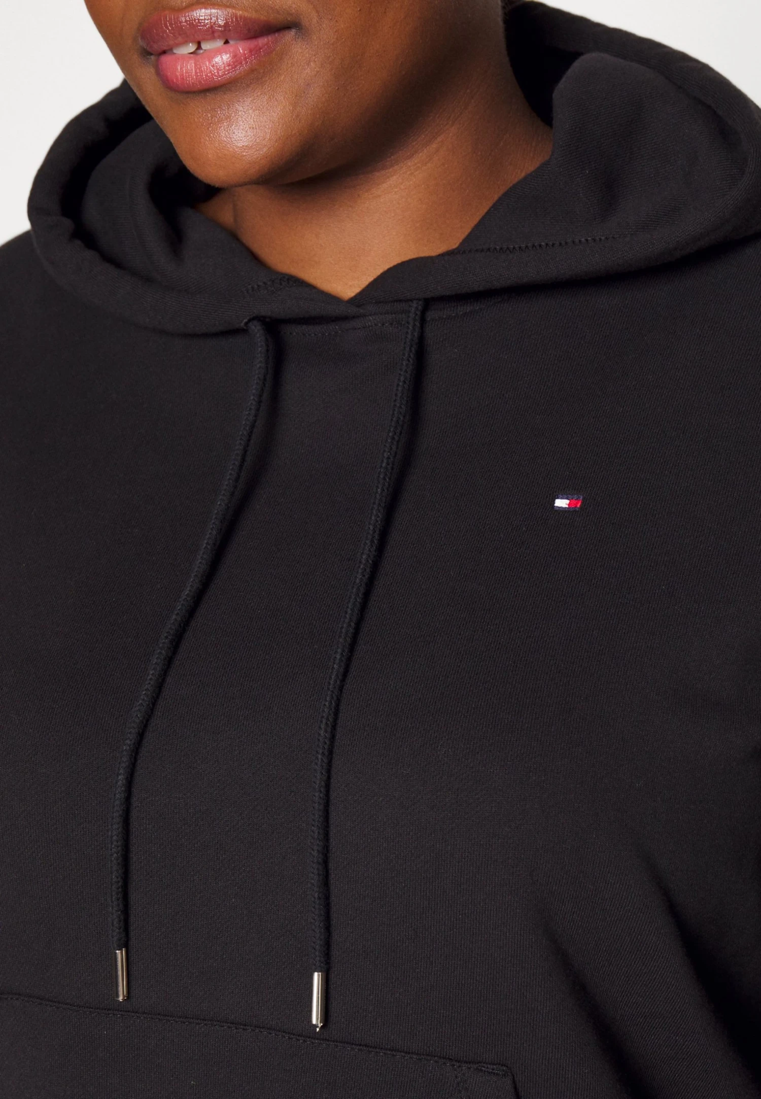 Tommy Hilfiger Curve Hoodie - Sweatshirt - Black 7 Tommy Hilfiger Curve Hoodie - Sweatshirt - Black - Bilde 5