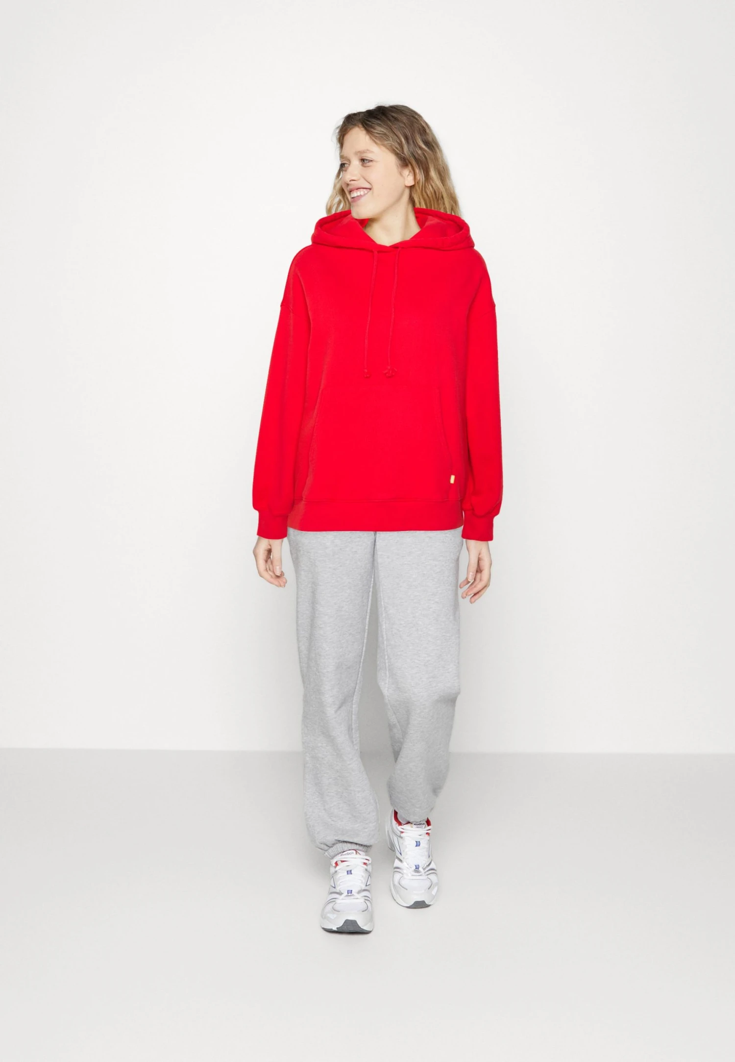 Levi's® Gold Tab Hoodie - Sweatshirt - Mars Red 4 Levi's® Gold Tab Hoodie - Sweatshirt - Mars Red - Bilde 2