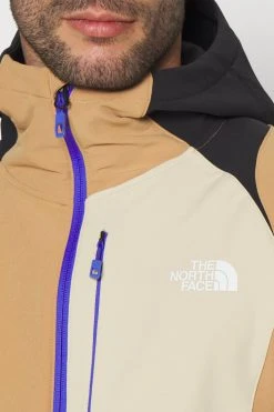 The North Face Hoodie - Softshelljakke - Almond Butter/Black Gravel -Gant shop 1cb1b1d2c4ac4174b03e92a6990b150d scaled