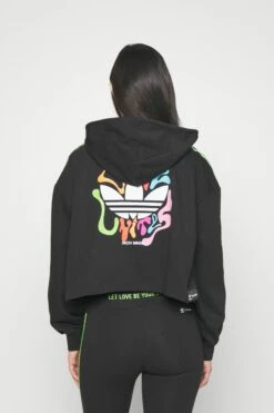 Adidas Originals Pride Hoodie - Sweatshirt - Black 12 Adidas Originals Pride Hoodie - Sweatshirt - Black -Gant shop 1ccb30860b704d1d8801a3e39dbfebbe scaled