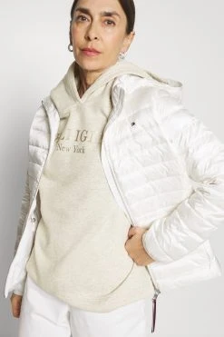 Tommy Hilfiger Hoodie - Sweatshirt - Heathered Oatmilk -Gant shop 268d25a3276e417d9c7bb1b4dcbf111b scaled