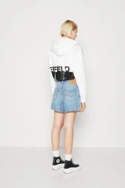 Karl Lagerfeld Jeans Cropped Big Logo Hoodie - Sweatshirt - White -Gant shop 2c3573670e614c1382a19ddfc8218a82 scaled