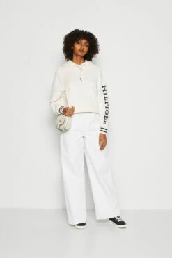 Alternative view of Tommy Hilfiger Monotype Slv Crop - Hoodie - Weathered White