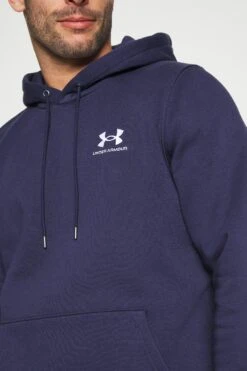 Under Armour Essential- Hoodie - Midnight Navy/White 11 Under Armour Essential- Hoodie - Midnight Navy/White -Gant shop 2e0d56777c7845988fc59ac5a506b04f scaled