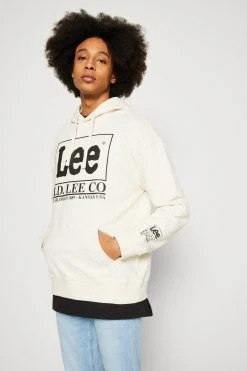Lee Loose Logo - Hoodie - Ecru -Gant shop 2e0eb5573bd14895a7f77c9ebb2cddbc scaled