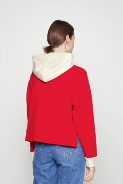 Gant Color Block Hoodie - Sweatshirt - Buttercream -Gant shop 2e7c1780e7934792affa34e7bdd25666 scaled