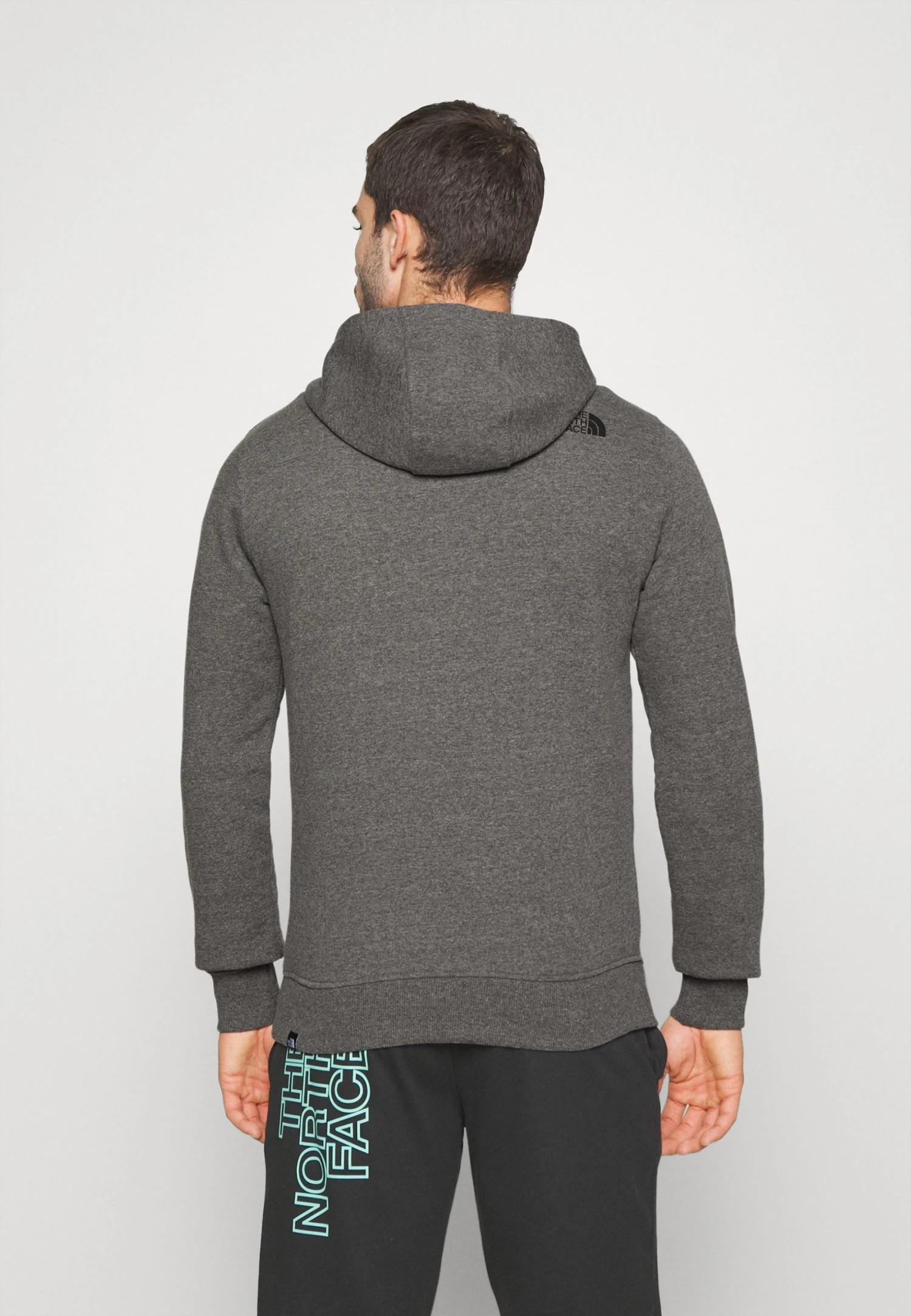The North Face Simple Dome Hoodie - Hoodie - Medium Grey Heather 5 The North Face Simple Dome Hoodie - Hoodie - Medium Grey Heather - Bilde 3