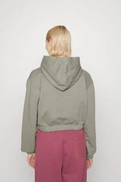 Pegador Kim Cropped Hoodie - Sweatshirt - Washed Mountain Grey -Gant shop 3246f39ae4a240cc919ef332801a1664 scaled