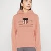 Gant Archive Shield Hoodie - Hoodie - Guava Orange -Gant shop 33ac74e2727d429a98fc3e41ecb7645a