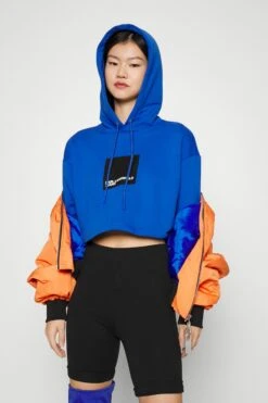 Karl Lagerfeld Jeans Cropped Hoodie - Sweatshirt - Blue 12 Karl Lagerfeld Jeans Cropped Hoodie - Sweatshirt - Blue -Gant shop 33d350c3106542c4951923774c845be6 scaled