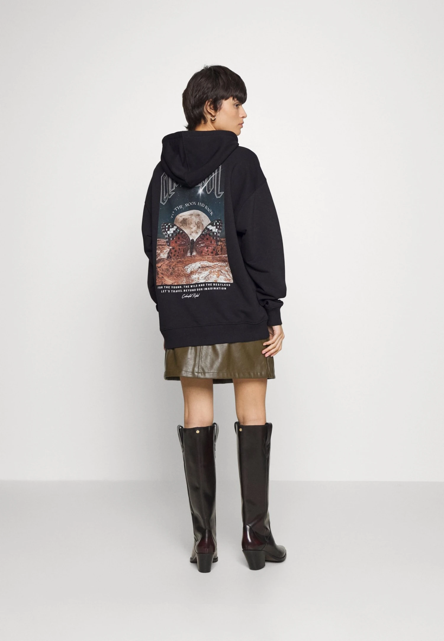 COLOURFUL REBEL Moon Oversized Hoodie - Sweatshirt - Black 3 COLOURFUL REBEL Moon Oversized Hoodie - Sweatshirt - Black