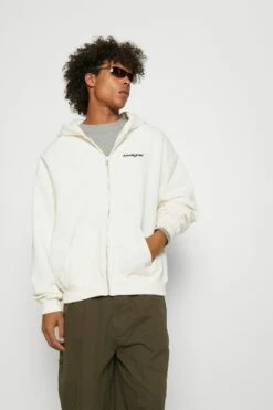 Low Lights Studios Light Zip Hoodie Unisex - Sweatjakke - Ecru -Gant shop 3a4272d198204630a66cf64da8a251dc scaled