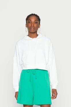 Adidas Originals Cropped Hoodie - Sweatshirt - White -Gant shop 3e4a420dbc0d4083a9aa30ef4b699fac scaled