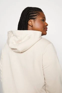 Nike Sportswear Club - Hoodie - Sanddrift/White -Gant shop 3fd197d42aab4aa8a0cf715593c0e067 scaled