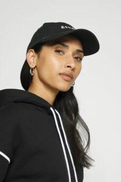KARL LAGERFELD Ikonik Hoodie - Sweatshirt - Black 12 KARL LAGERFELD Ikonik Hoodie - Sweatshirt - Black -Gant shop 4002f5a754834c9bb00888d33720652f scaled