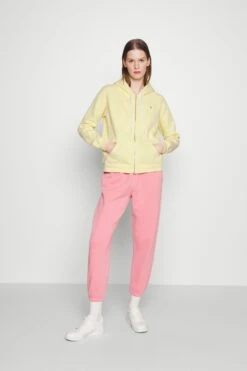 Polo Ralph Lauren Full Zip Hoodie - Sweatjakke - Bird Yellow -Gant shop 4204a4b3be264eb9a701fca9ac637df8 scaled