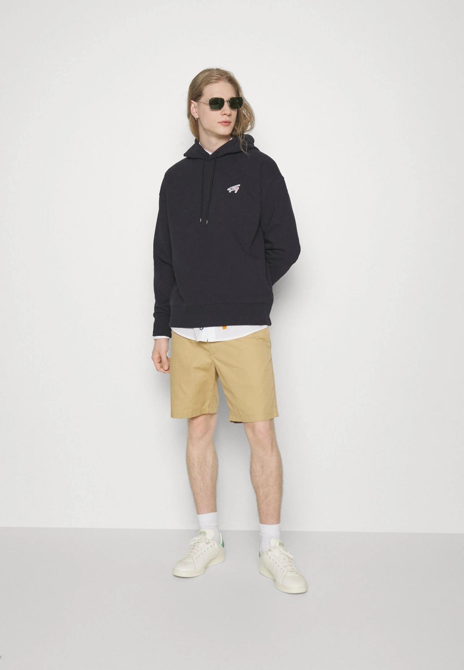 Tommy Jeans Signature Hoodie Unisex - Sweatshirt - Desert Sky 4 Tommy Jeans Signature Hoodie Unisex - Sweatshirt - Desert Sky - Bilde 2