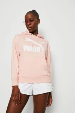 Puma Classics Logo Hoodie - Sweatshirt - Rose Dust -Gant shop 59beeab57f4445fb83600b522bcfe0c5 scaled
