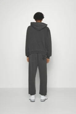 P.E NATION Downtown Hoodie - Sweatshirt - Black -Gant shop 5b103b55f8704462a15e380c98a876dc scaled