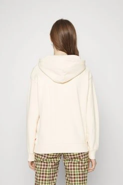 Levi's Graphic Standard - Hoodie - Peach Puree -Gant shop 612d2be8bc214fb39f26cdd0215e6c31 scaled