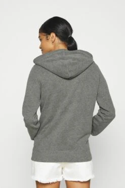 Hollister Co. Tech Core - Hoodie - Grey -Gant shop 622eb746291749c294ca4a07a26e6db8 scaled