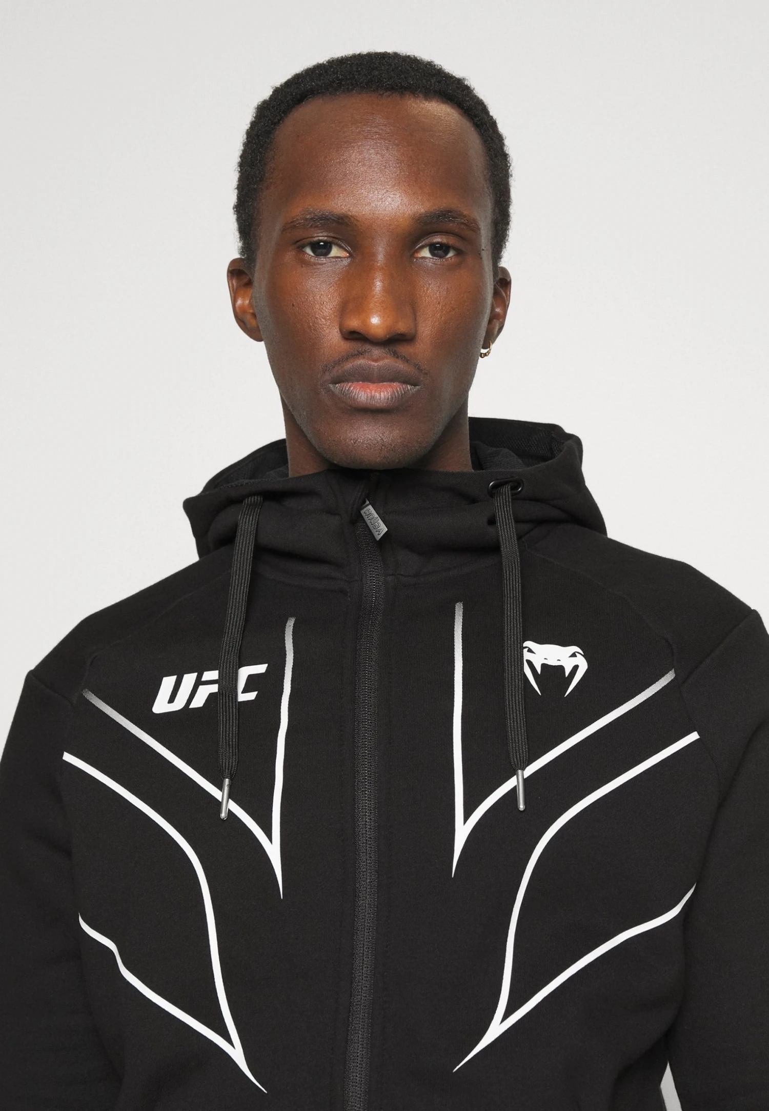 Venum Ufc Fight Night 2.0 Replica Men'S Full Zip Hoodie - Sweatjakke - Black 6 Venum Ufc Fight Night 2.0 Replica Men'S Full Zip Hoodie - Sweatjakke - Black - Bilde 4