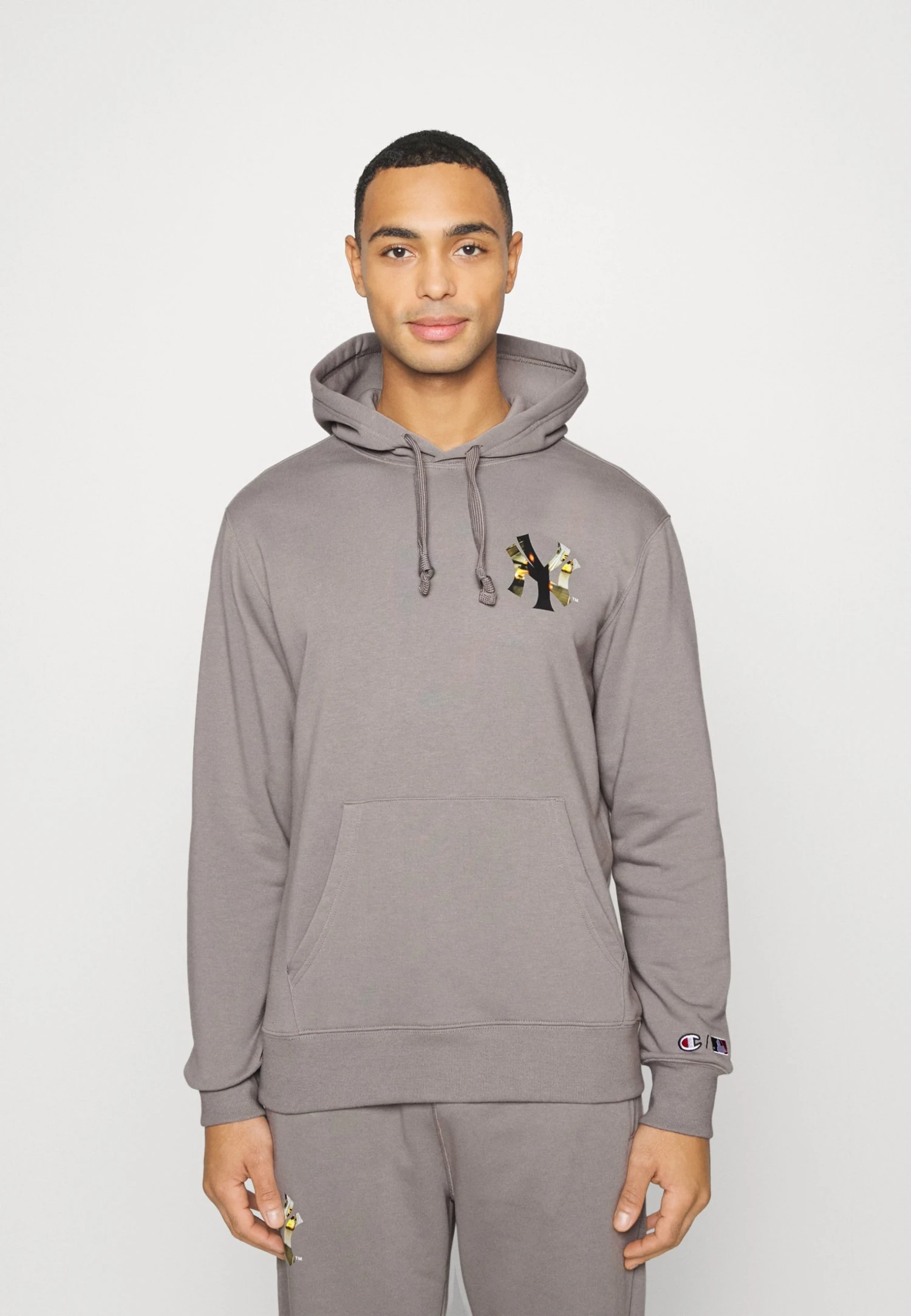 Champion Mlb New York Yankees Infill Hoodie - Hoodie - Grey 3 Champion Mlb New York Yankees Infill Hoodie - Hoodie - Grey