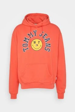 Tommy Jeans Tommy X Smiley® Tju Tommy Smiley Hoodie - Sweatshirt - Cardinal Coral -Gant shop 6b3d6bdd55554f76840e1f453154c308 scaled