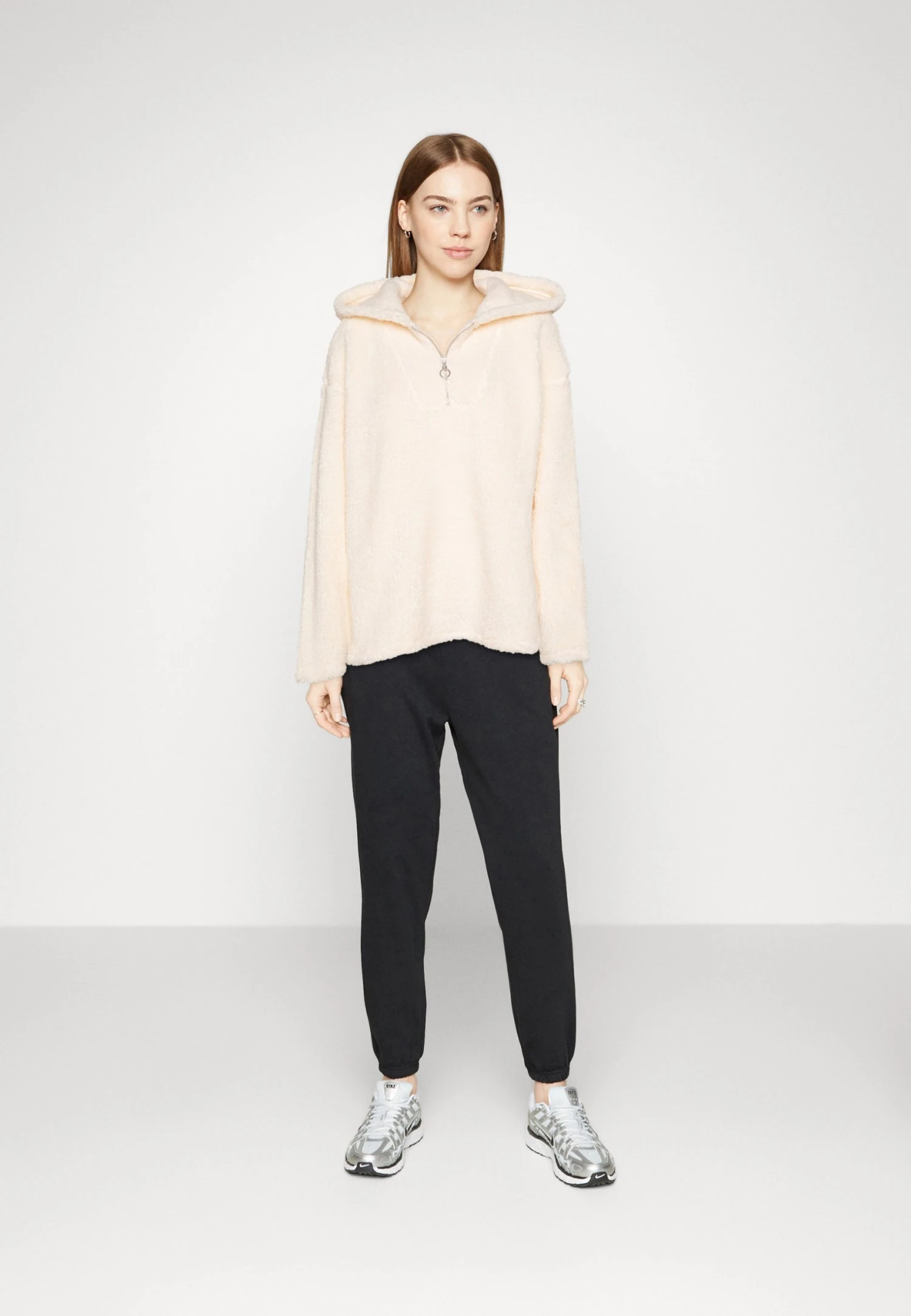 Noisy May Nmsunday Long - Hoodie - Eggnog 4 Noisy May Nmsunday Long - Hoodie - Eggnog - Bilde 2