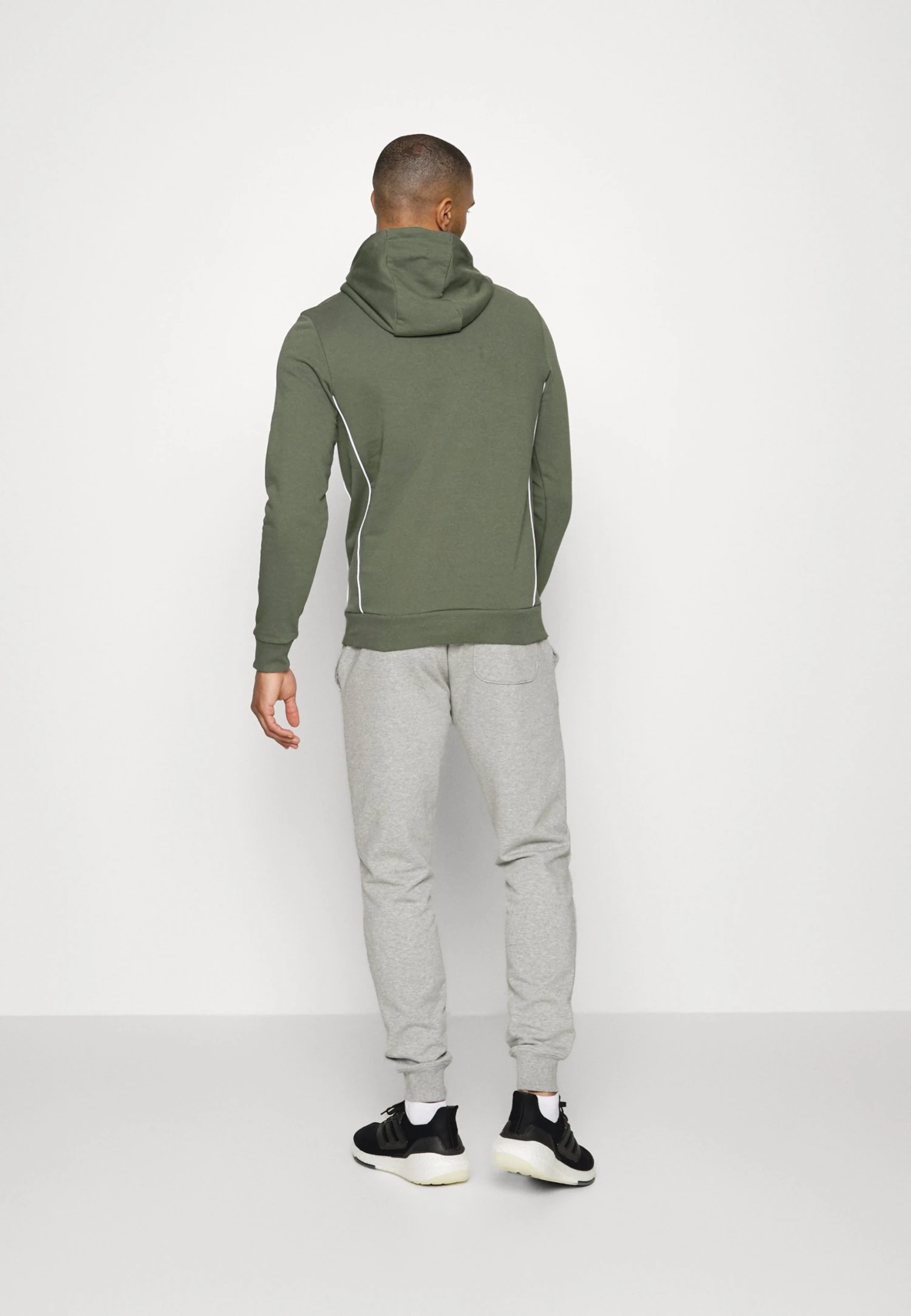 Lyle & Scott Hoodie With Contrast Piping - Hoodie - Cactus Green 5 Lyle & Scott Hoodie With Contrast Piping - Hoodie - Cactus Green - Bilde 3