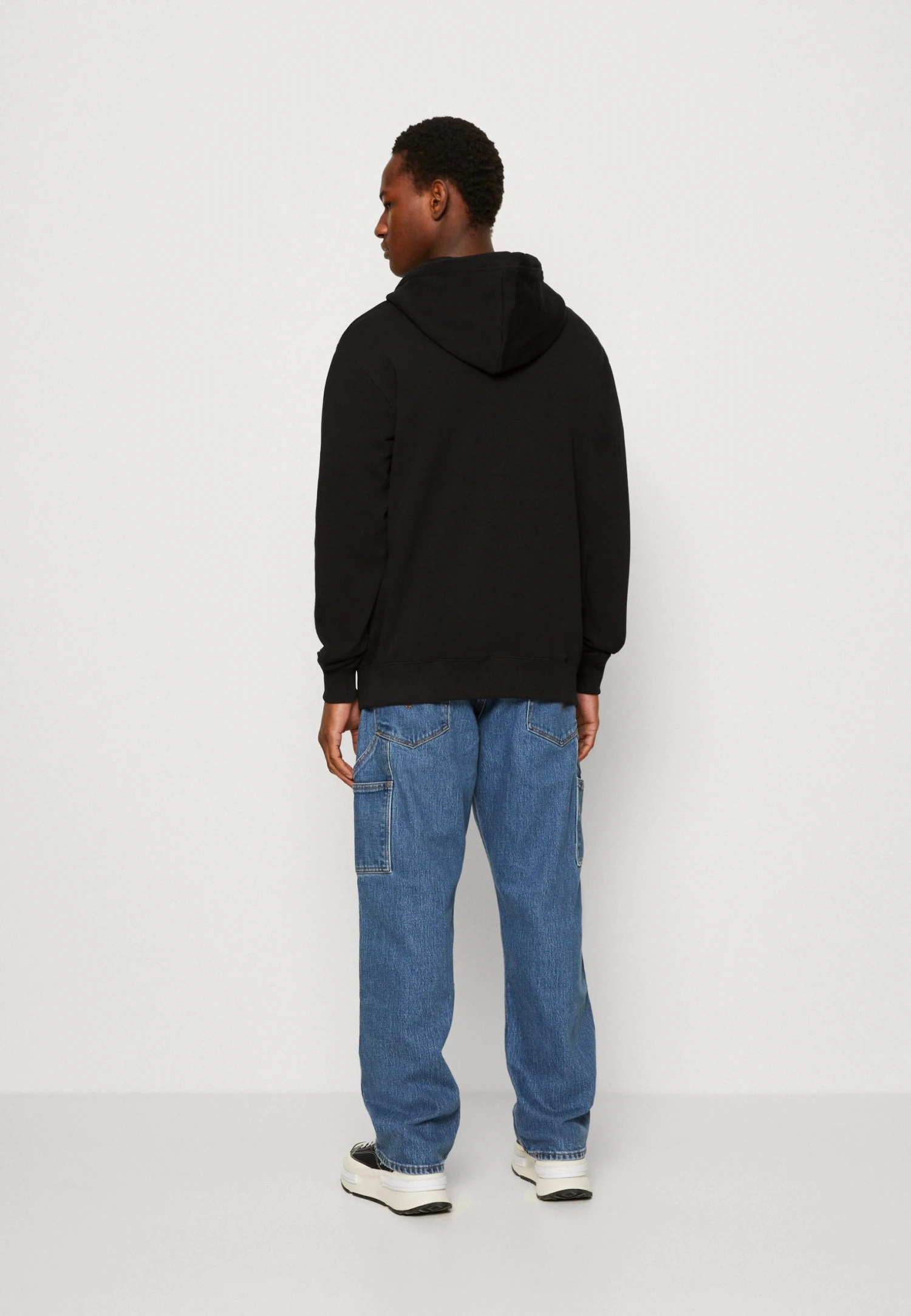 Makia Lia Hooded Unisex - Hoodie - Black 5 Makia Lia Hooded Unisex - Hoodie - Black - Bilde 3