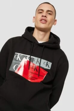 Calvin Klein Jeans Disrupted Box Urban Hoodie Unisex - Sweatshirt - Black -Gant shop 6eb486ae90e44837849d9840af725c98 scaled