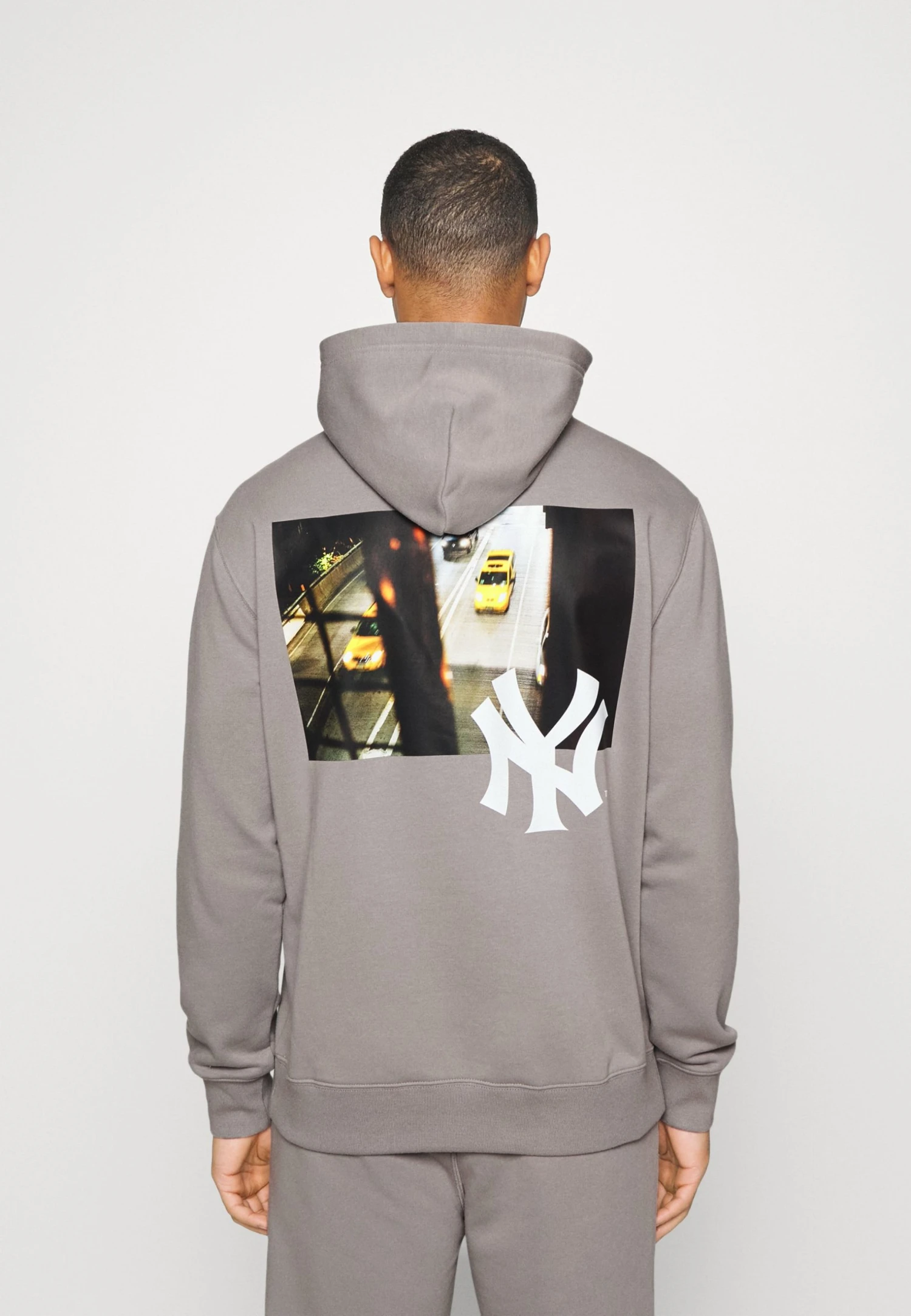Champion Mlb New York Yankees Infill Hoodie - Hoodie - Grey 5 Champion Mlb New York Yankees Infill Hoodie - Hoodie - Grey - Bilde 3