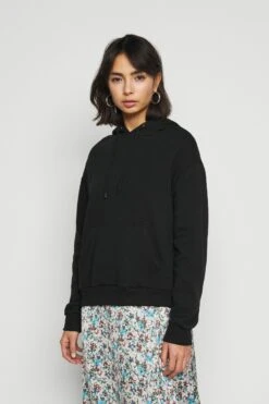 Even&Odd Petite Hoodie - Black