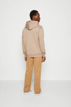 Adidas Originals Hoodie - Sweatshirt - Chalky Brown -Gant shop 7504c2783ed0492689157e1d8b4b9917 scaled