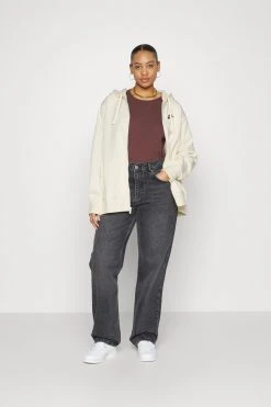 Nike Sportswear Club Hoodie - Sweatjakke - Coconut Milk/Black -Gant shop 76195ec82fdd4fb5ad51628b394035b3 scaled