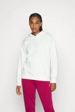 Adidas Originals Graphic Hoodie - Sweatshirt - Off-White -Gant shop 78b376a8e6684d478e017ab8217e274f scaled