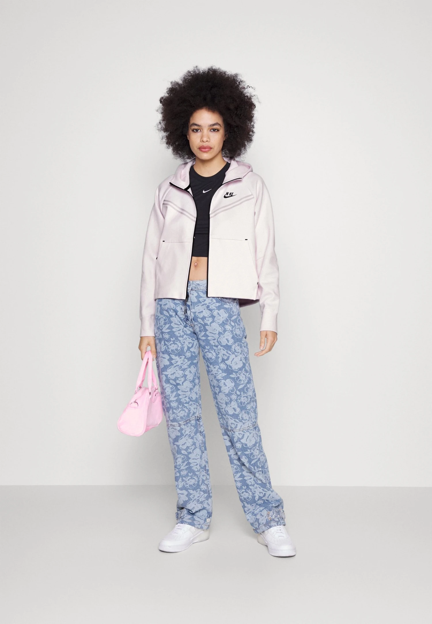 Nike Sportswear Tech Fleece Hoodie - Sweatjakke - Pink/Black 4 Nike Sportswear Tech Fleece Hoodie - Sweatjakke - Pink/Black - Bilde 2