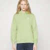 Converse Go To Embroidered Star Chevron Standard Fit Hoodie Unisex - Hoodie - Vitality Green -Gant shop 8370907435b34a7e9b69a394edecbc60